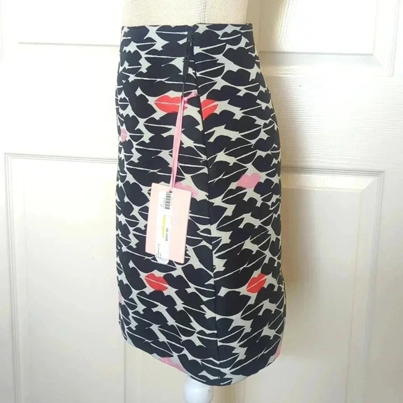 Giamba Paris Lip Mini Skirt - Picture 2 of 6